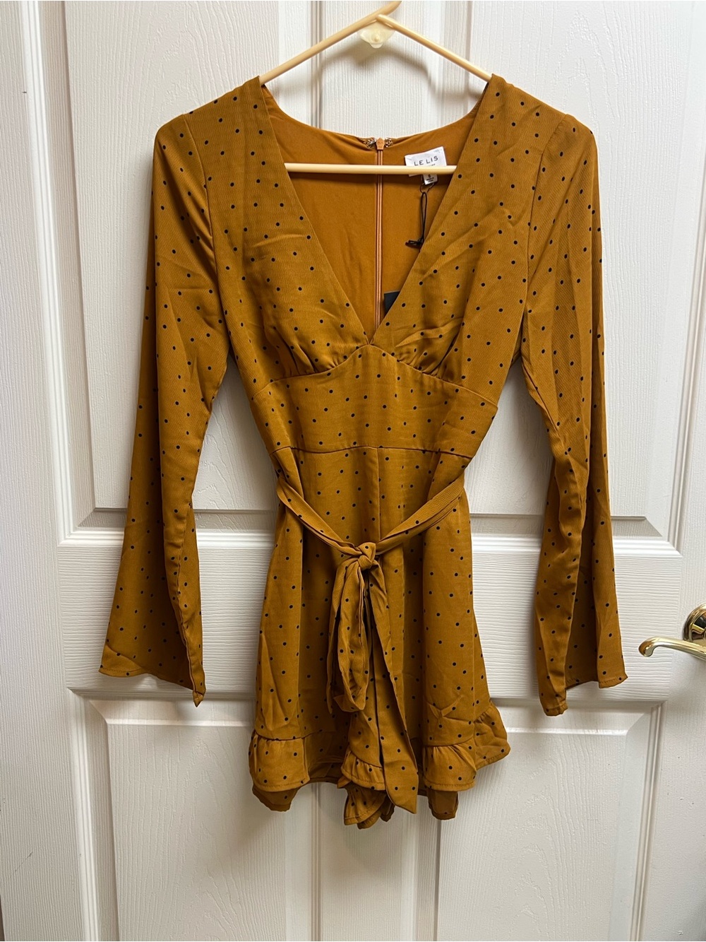 NWT Le Lis Mustard Polka Dot Dress With Tie, Size Women’s Small